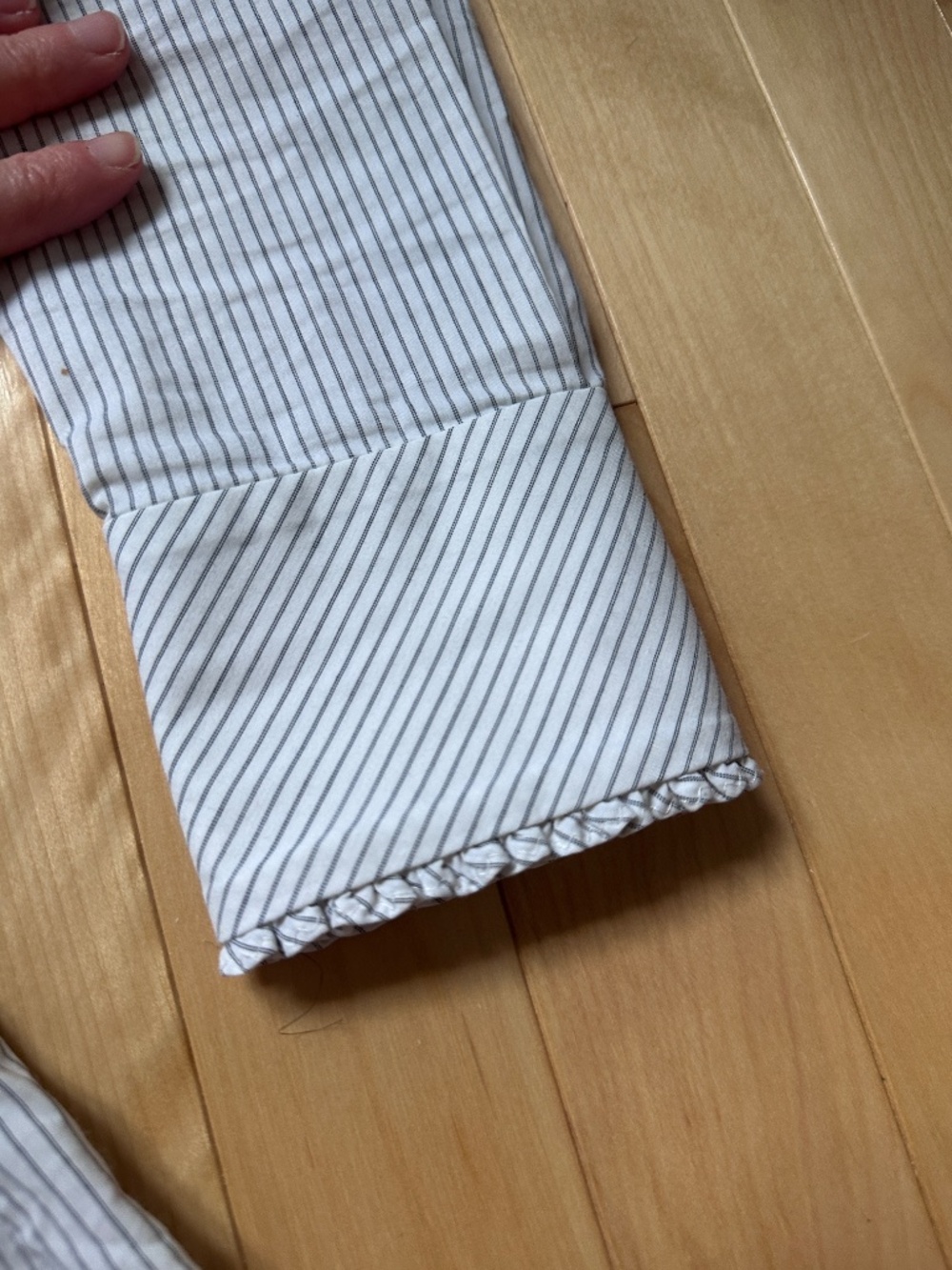 Tahari Striped Ruffle placket blouse - Picture 3 of 3